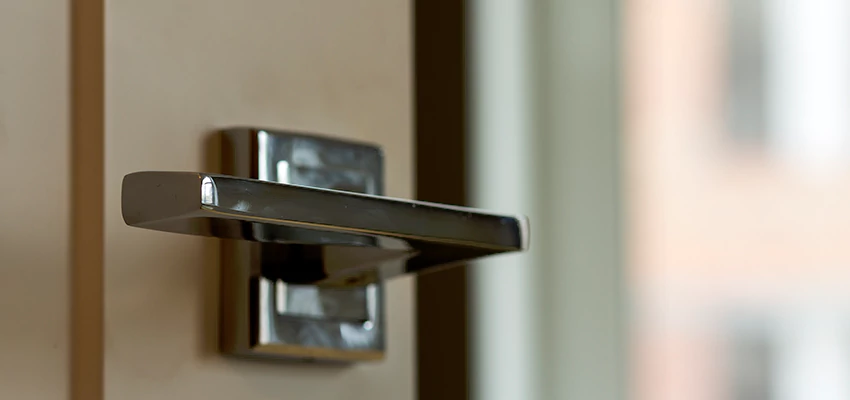 Door Lever Knob Repair in Decatur, Illinois